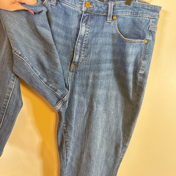 Talbots • The Curvy Straight Leg Jean Size 14 Medium Wash High Rise Denim Casual - Picture 9 of 11
